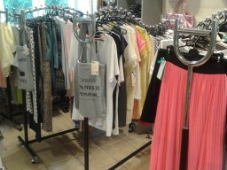  Sklep VENELLO  z odzieżą włoską