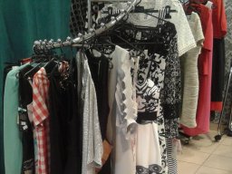  Sklep VENELLO  z odzieżą włoską